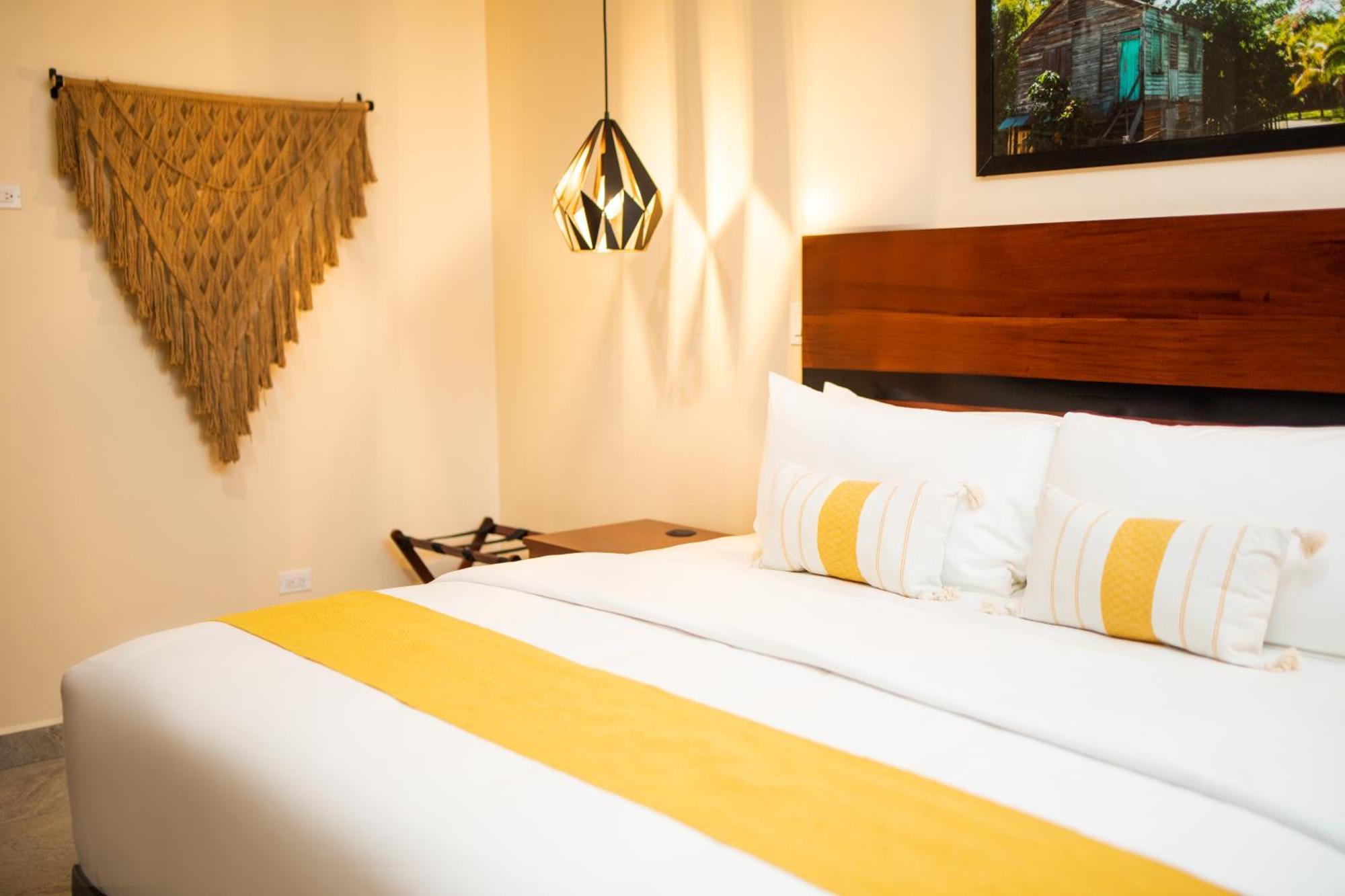 The West House Boutique Hotel San Ignacio Luaran gambar